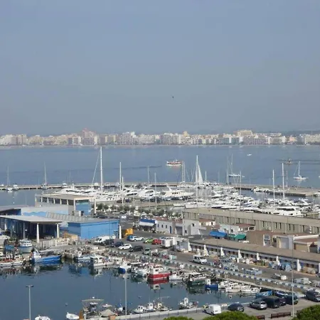 Appartement 3140 Rocmar 7 5-a, Excelente Situacion Frente Al Puerto Pesquero Y Con Vista A La Bahia. Ultima Planta Del Edificio. Gran Parking Publico Delante. - Es-258-9 Roses