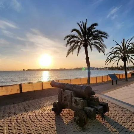3140 Rocmar 7 5-a, Excelente Situacion Frente Al Puerto Pesquero Y Con Vista A La Bahia. Ultima Planta Del Edificio. Gran Parking Publico Delante. - Es-258-9 *