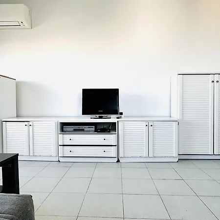 3140 Rocmar 7 5-a, Excelente Situacion Frente Al Puerto Pesquero Y Con Vista A La Bahia. Ultima Planta Del Edificio. Gran Parking Publico Delante. - Es-258-9 Appartement